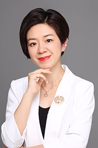 Janet Yan, FCMA, CGMA, leads the finance team at New World Wuhan Hotel.