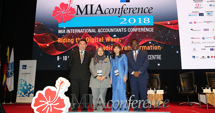 Radio presenter David Chew, left, moderated a panel featuring Nurmazilah Dato’ Mahzan, Ph.D., CEO of the Malaysian Institute of Accountants, Toh Beng Siew, CFO, IBM Malaysia, and Noel Tagoe, Ph.D., of the Association of International Certified Professional Accountants.